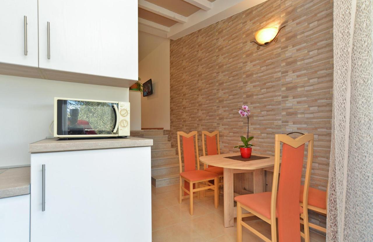 Apartments Voltica 1049 Rovinj Exterior foto